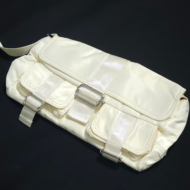 나일론 테크웨어 크림 Ivory 백