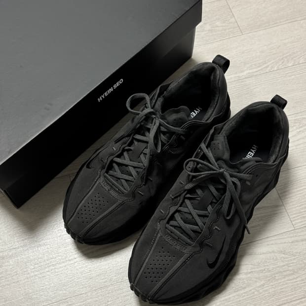 나이키 혜인서 아바 로버 275