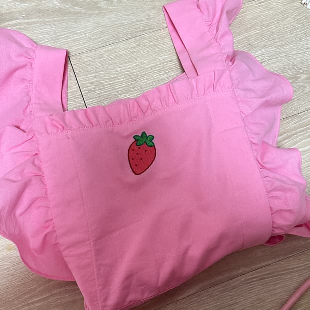 (택O 새상품) 은혼 스파오 딸기 앞치마