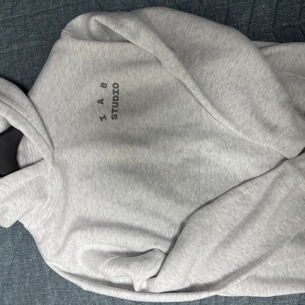 IAB STUDIO 후드티