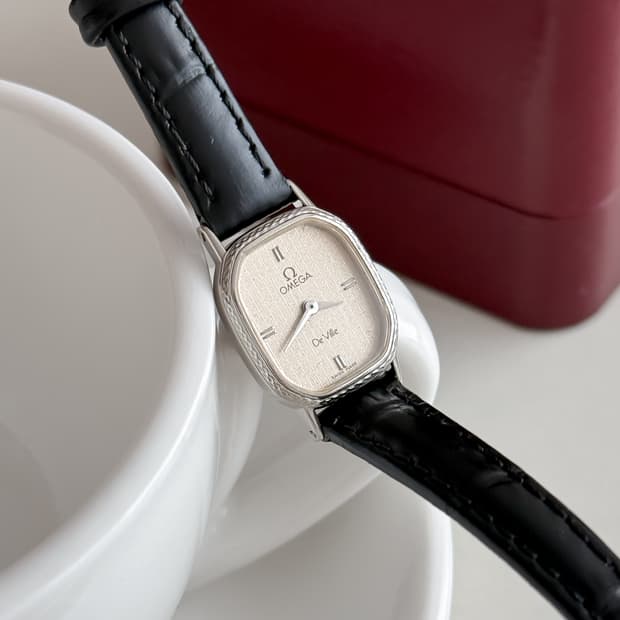 오메가 드빌 로프 베젤 시계