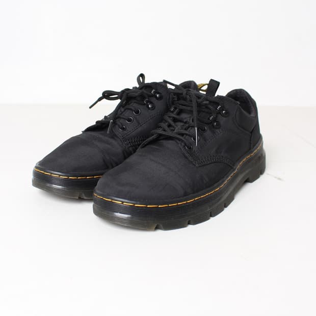 DR. MARTENS 