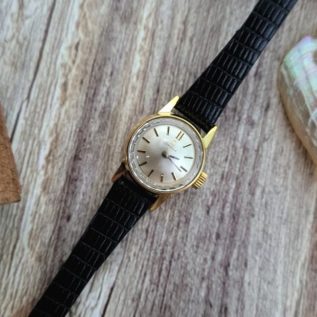 [특가상품]정품 오메가 빈티지 컷글라스 칵테일 수동 시계