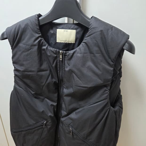 (아카이브세일) 포터리 패딩  베스트 2 사이즈