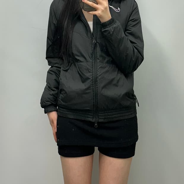 나이키 스우시 블랙 투웨이 패딩 점퍼