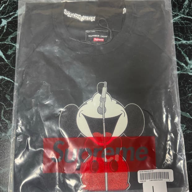 슈프림 넘버나인 미키마우스 롱슬리브 판매합니다 