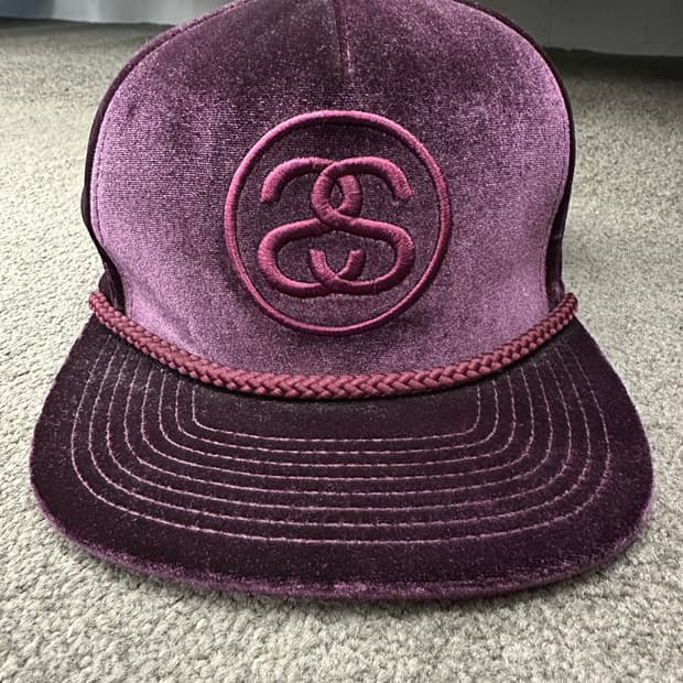 스투시 벨벳 볼캡 