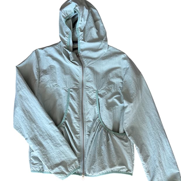 유니크 민트색 바람막이