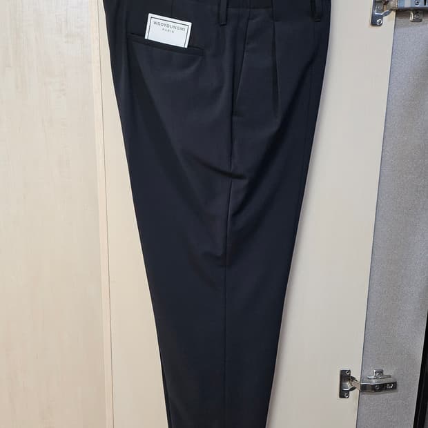 우영미 블랙 남성 바지 52사이즈