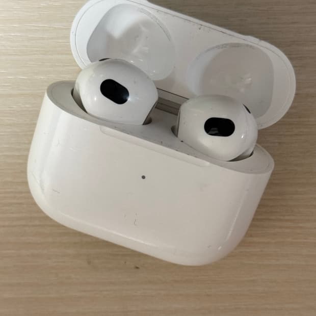 에어팟 3세대 8핀 팝니다