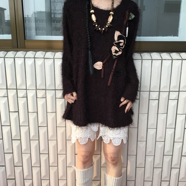 Corsage point fluffy knit