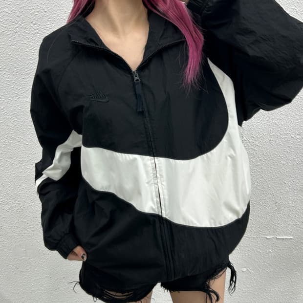 나이키 빅스우시 블랙 바람막이 L