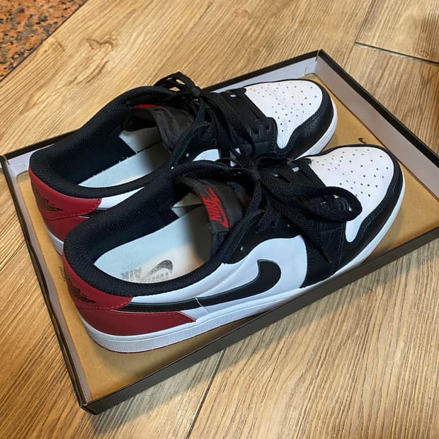 나이키 조던1 레트로 로우 블랙토 280