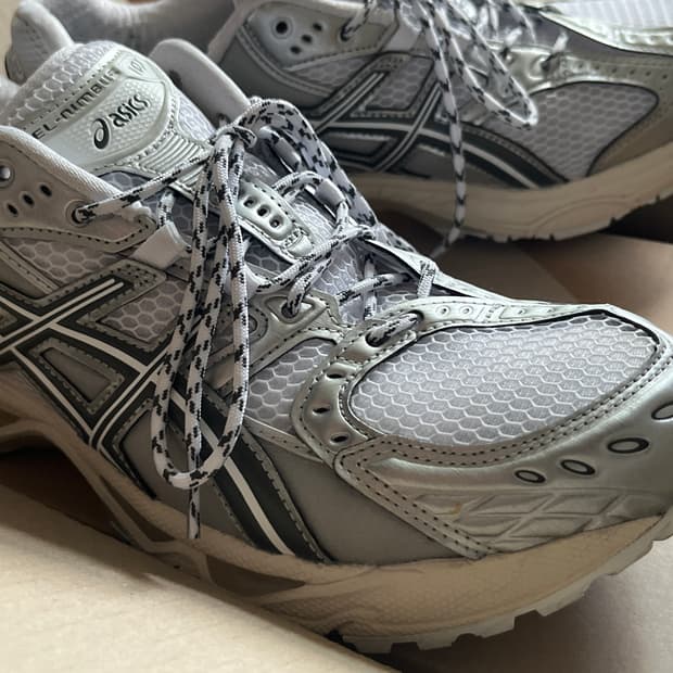 아식스 젤 님버스 10.1 275mm 한국 한정 화이트글레이셔그레이