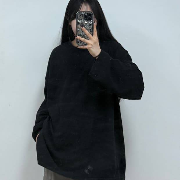 메종미네드 라운드 긴팔 티셔츠 블랙 E30
