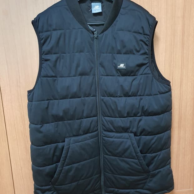 뉴발란스 패딩 조끼 L사이즈(KR 105)