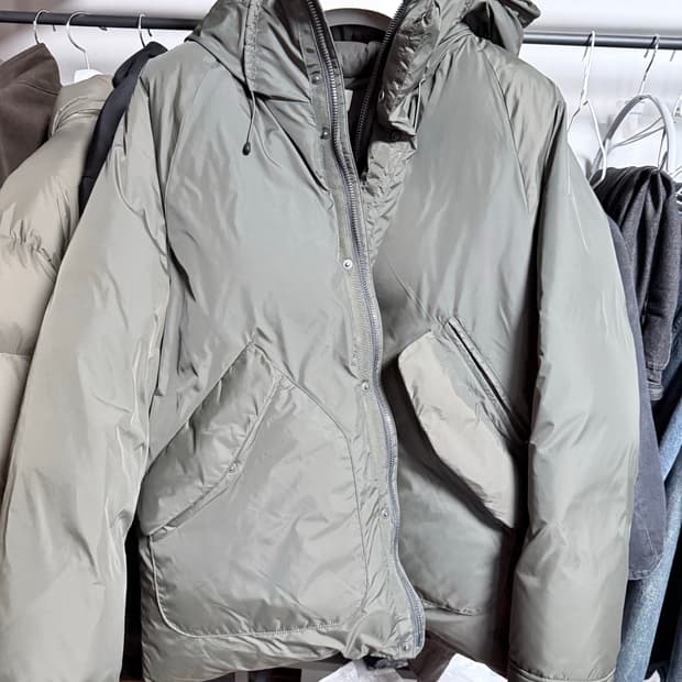 25fw러프사이드클라우드파카 다크올리브3사이즈