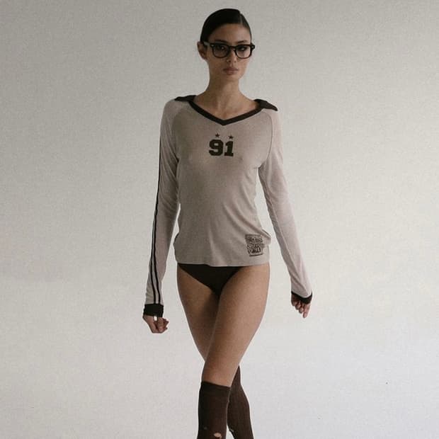 배드블러드 나쟈 져지 탑 샌드 베이지