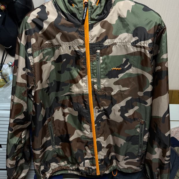 예스아이씨 카모 바람막이 (L)