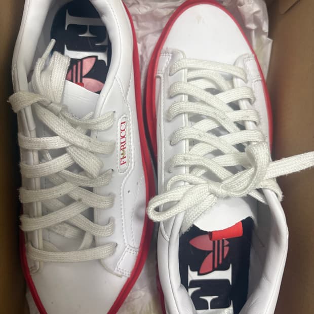 한정판 아디다스 플랫폼 운동화