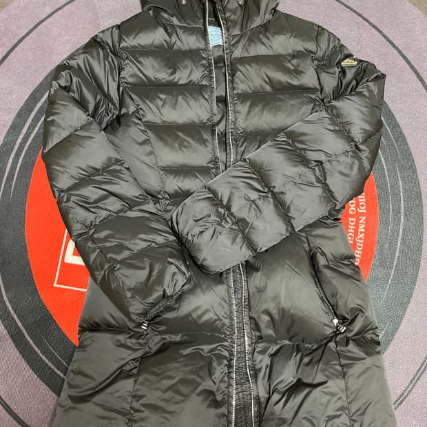 프라다 리나일론 후드 패딩점퍼 Womens S