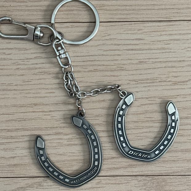 디키즈 해칭룸 키링