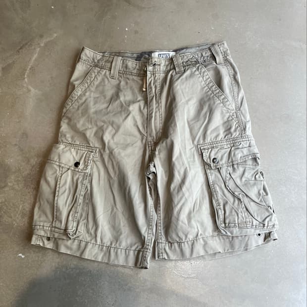 32) Levi‘s 카발리 카고 쇼츠 팬츠