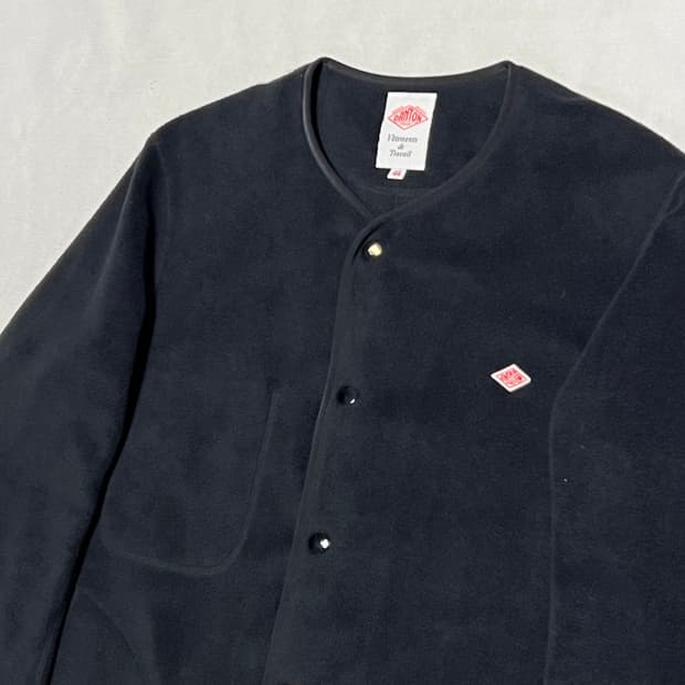 44 단톤 칼라리스 노카라 블랙 플리스