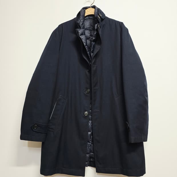 헤지스 네이비 퀼팅구스패딩 안감 코트