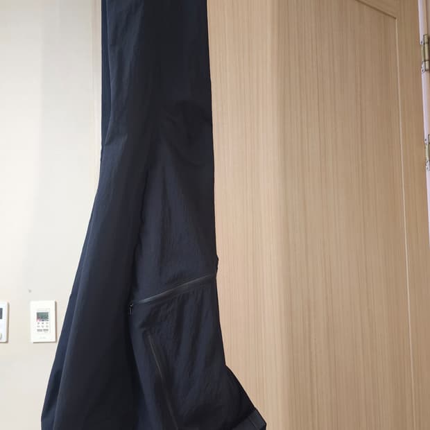 아크테릭스 감마 퀵드라이 블랙 팬츠 판매합니다