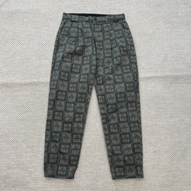 디스이즈네버댓 패턴 핀턱팬츠 r4257