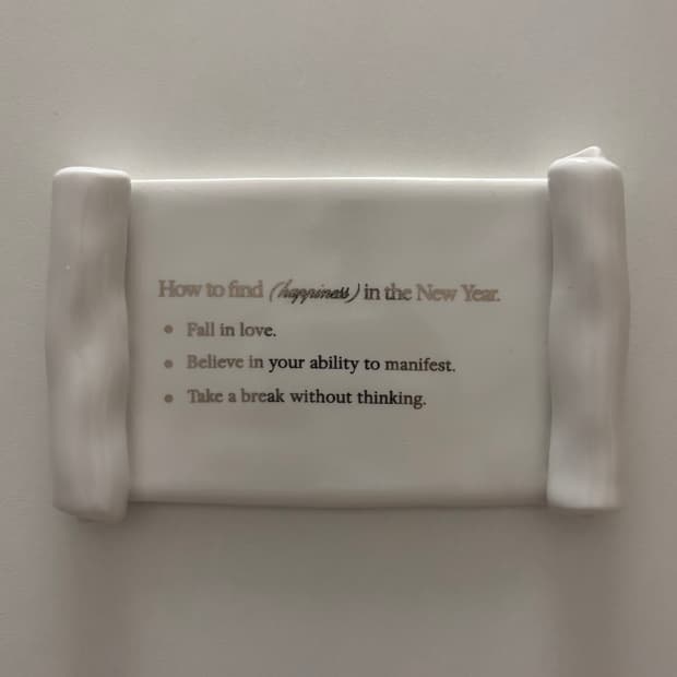 Nightfruiti Paper Dish with Sujipmihak