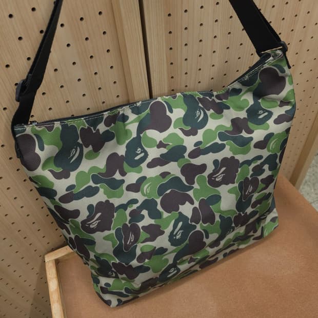 A BATHING APE® 2019 SUMMER COLLECTION 빅숄