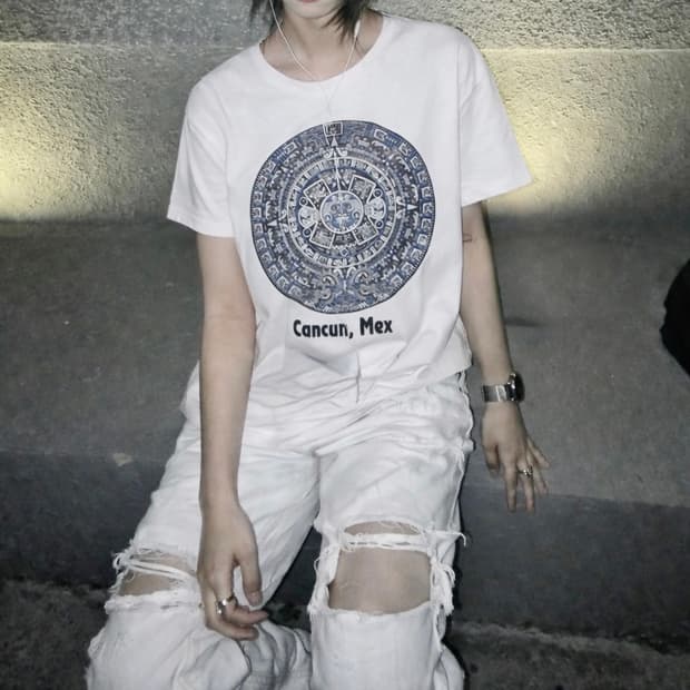 빈티지 시크 화이트 반팔 티셔츠