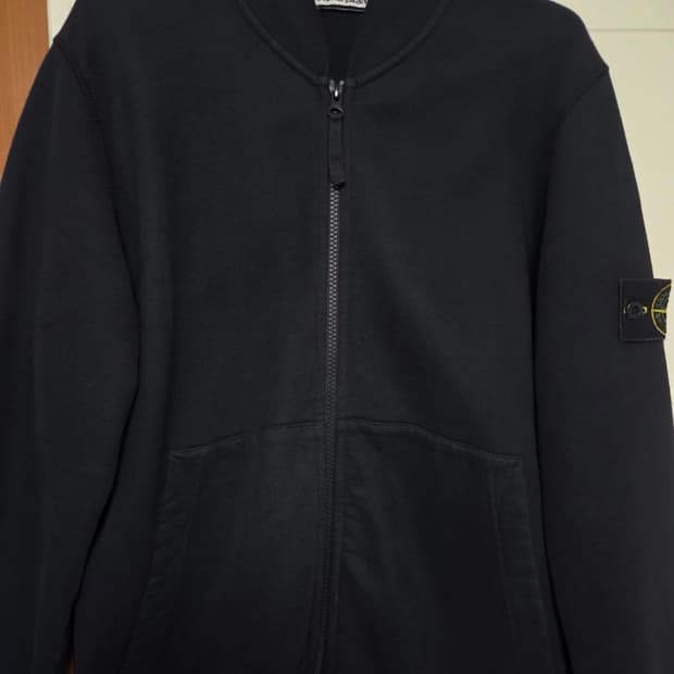 백화점판 스톤아일랜드 블랙 집업 Xl