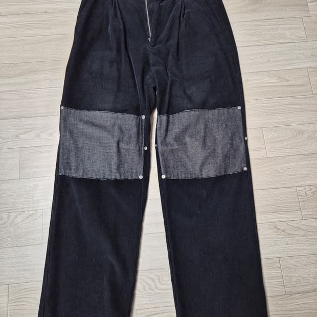 [1] 신더 코듀로이 카펜터 팬츠 블랙