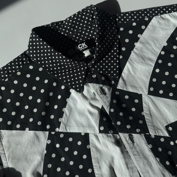 [L/100] 꼼데가르송 블랙 폴카닷 패치워크 셔츠
