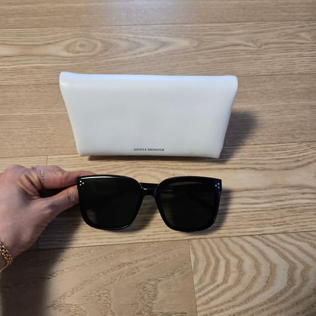 젠틀몬스터 DEAR 디어 선글라스 케이스포함