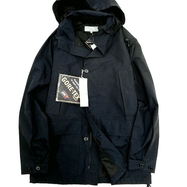 마가렛호웰 X 고어텍스 자켓