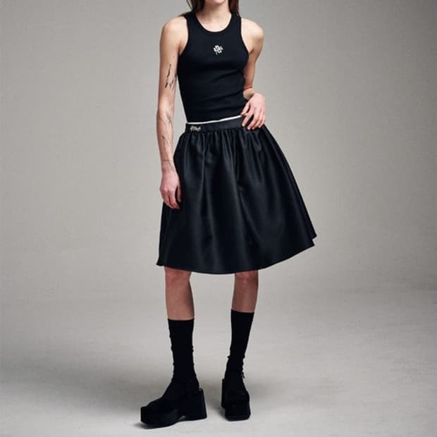 마르디메크르디 블랙 플레어 스커트