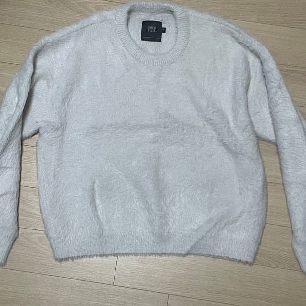 디미트리블랙 헤어리 니트