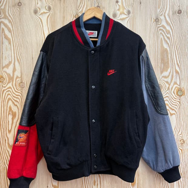 90s 나이키 자수로고 패치 바시티 자켓