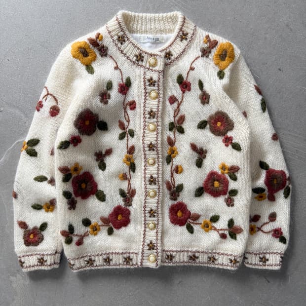Allen a pio flower sweater cardigan
