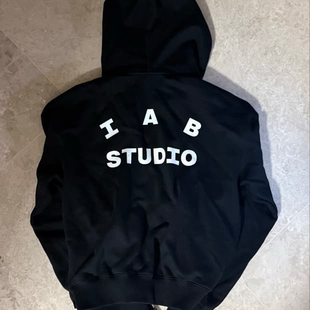 IAB 아이앱스튜디오 후드집업