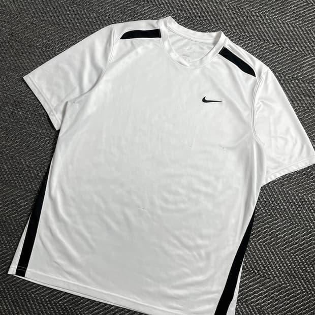 나이키 드라이핏 올드스쿨 트레이닝 티셔츠y 4076