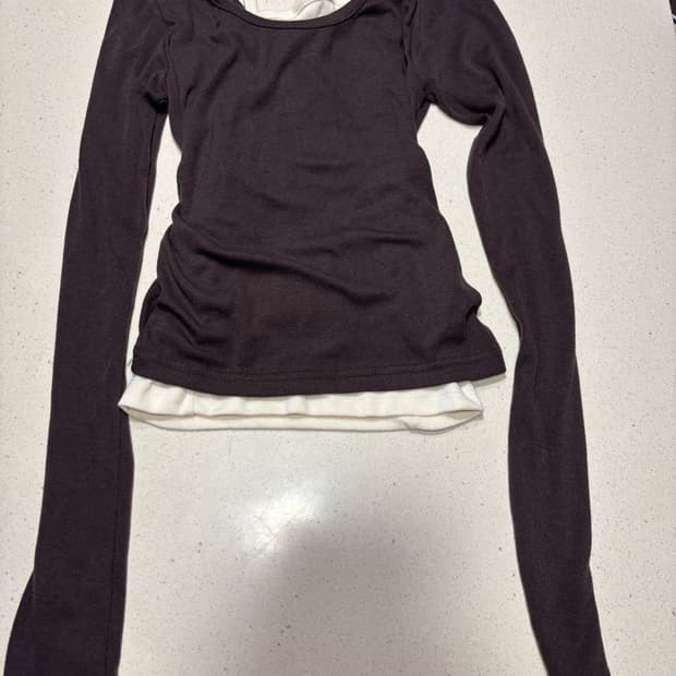 브라운 레이어드 긴팔 티셔츠