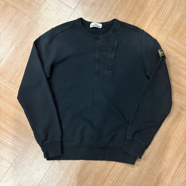 스톤아일랜드 20ss 와펜 히든 지퍼 포켓 스웻셔츠