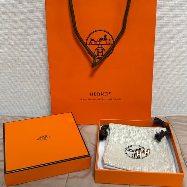 에르메스 팝아슈 미니 귀걸이 블랑