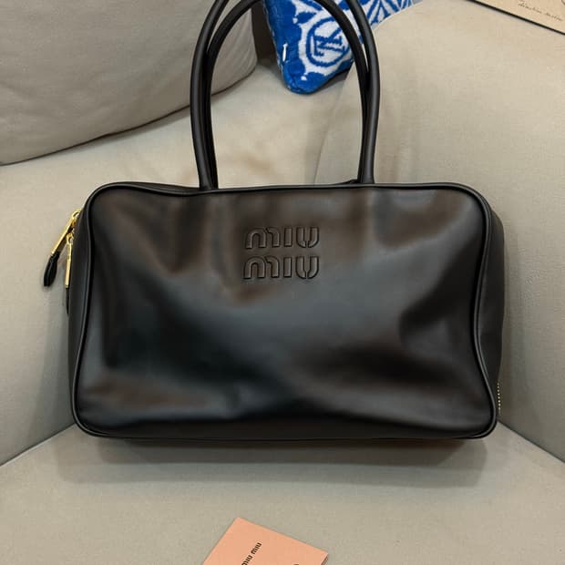 미우미우 보백 라지