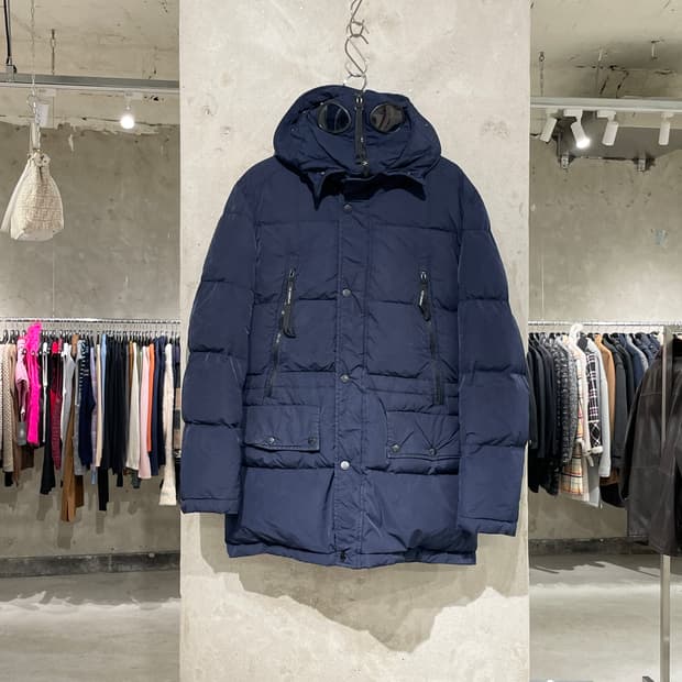 cp컴퍼니 네이비 고글 덕 다운 패디드 점퍼